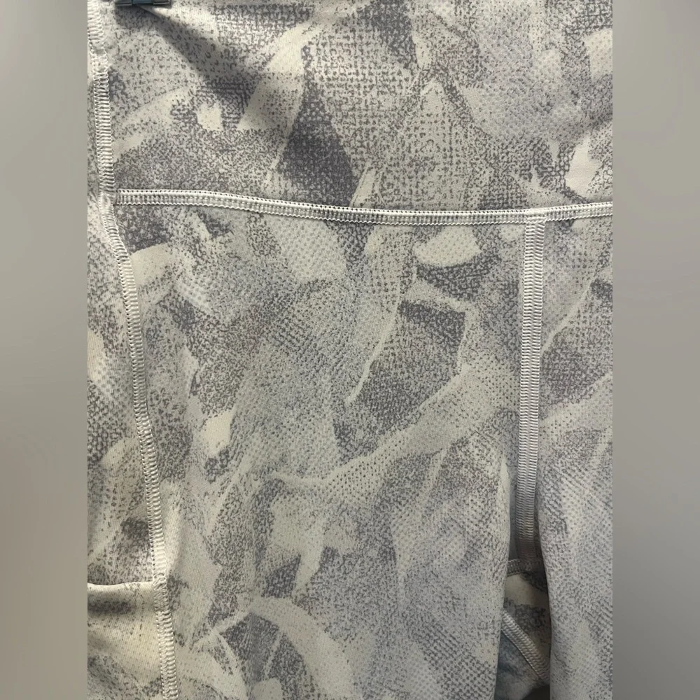 🍋 LIKE NEW Lululemon Speed Up Tight *28" - Jasmine White Multi - Sz 8 - Picture 4 of 16